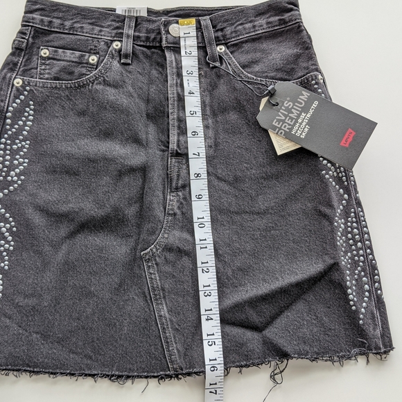 Levi's High Rise Deconstructed Skirt Black Studded - Picture 7 of 10